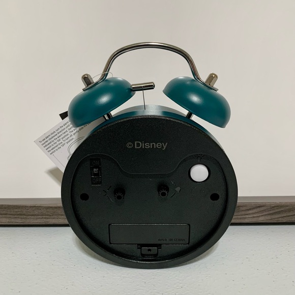 Disney Tim Burton’s The Nightmare Before Christmas Twin Bell Analog Clock-NWT - Picture 3 of 8